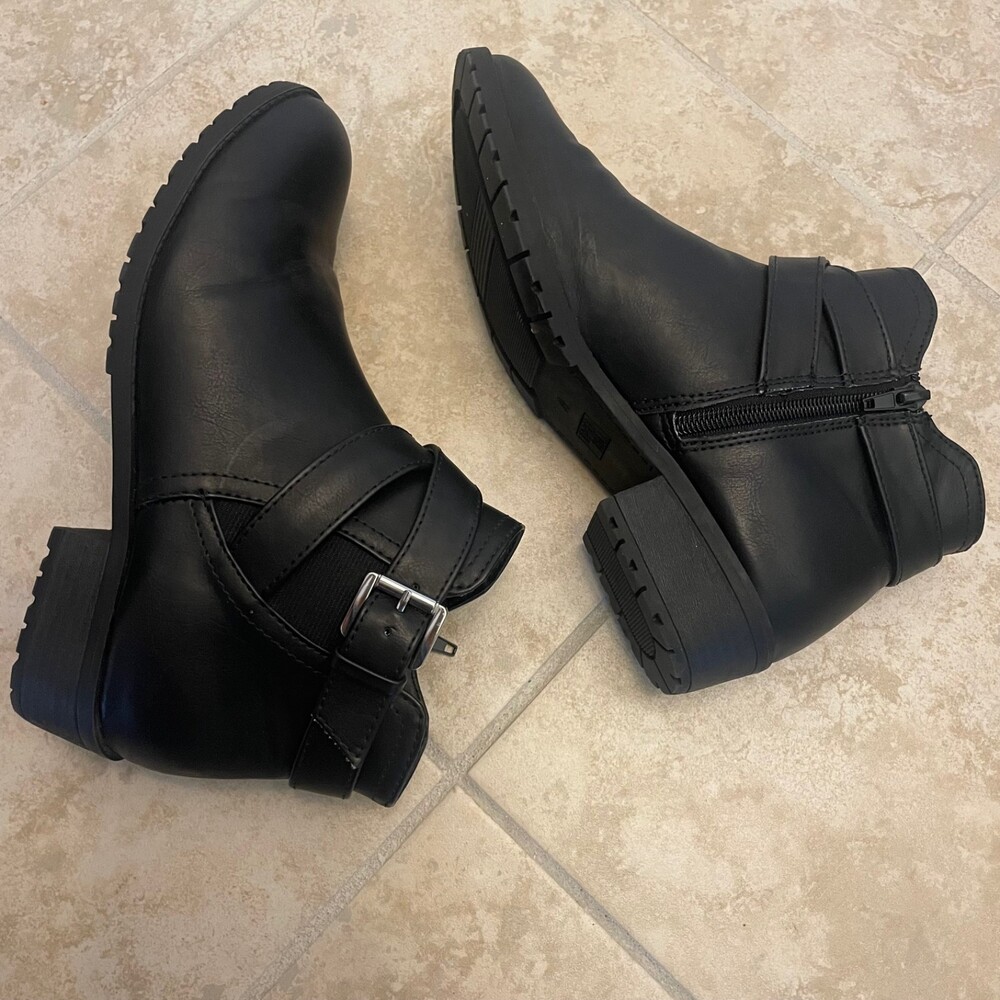 Time‎ & True Black Ankle Boots Size 7.5 Memory Foam